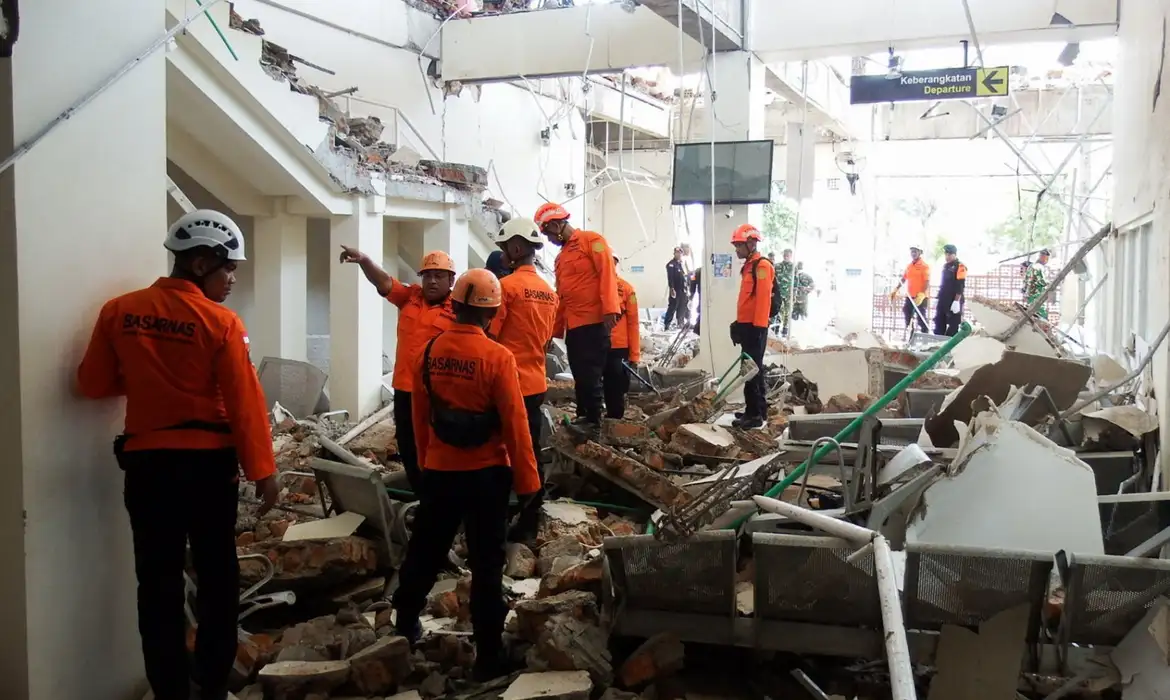 Número de mortos em terremoto na Colômbia sobe para 314
